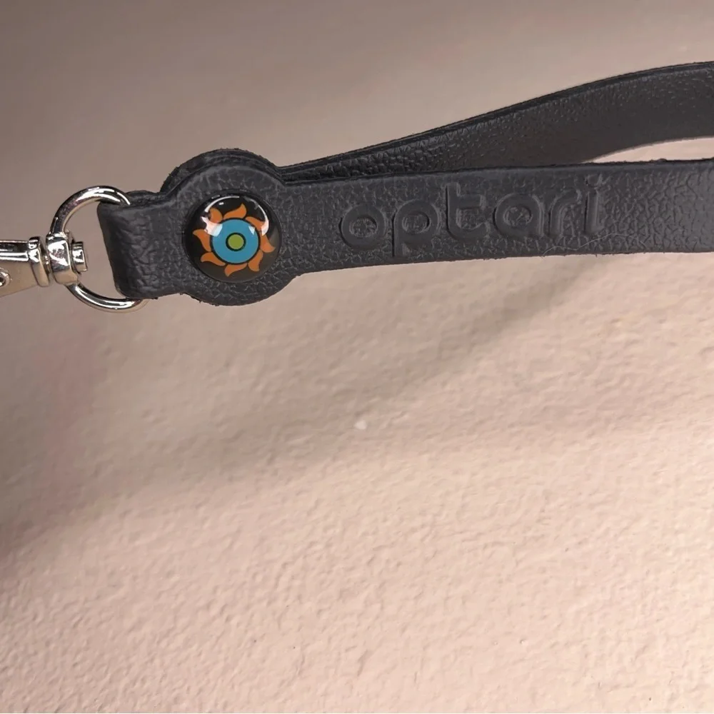 Optari Black Clutch Wristlet Outdoor Beach Travel Lightweight